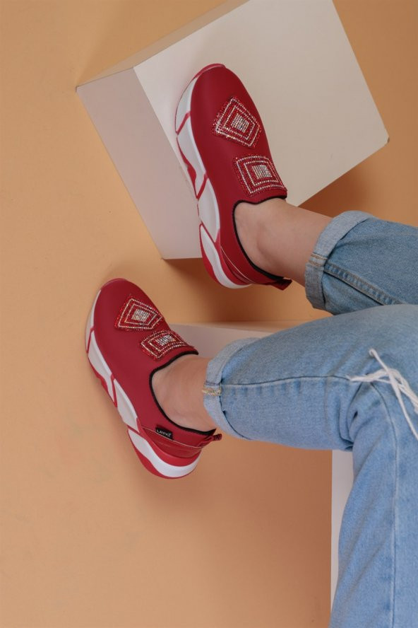 İmmobile Kırmızı Renkli Önü Parlak Taşlı Paraşüt Kumaş Lux Kadın Spor Ayakkabı - 3