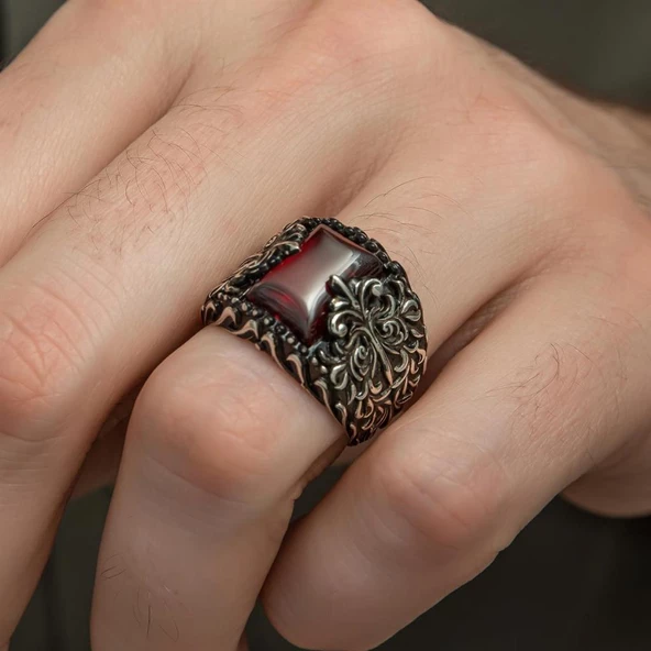 Kırmızı Taşlı Erzurum Oyma Motifli 925 Gümüş Erkek Yüzük - Resim 3