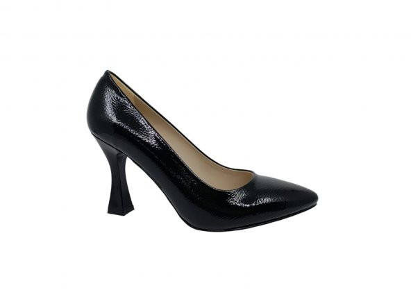 Zerhan 350 Kadın Siyah Rugan Stiletto Ayakkabı