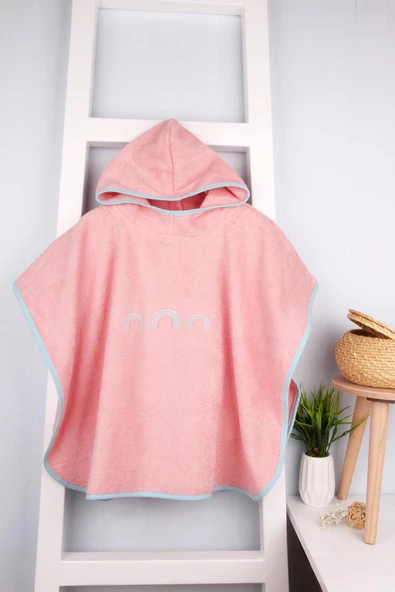 %100 Pamuk Outlet 75x60 Nakışlı Kapüşonlu Çocuk Panço ürün görseli 1