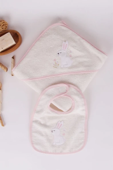 Tavşan Nakışlı Banyo Havlusu/Kundağı & Önlük Seti ürün görseli 1