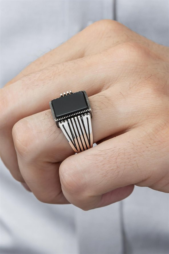 Kare Oniks Taşlı 925 Gümüş Erkek Yüzük ürün görseli