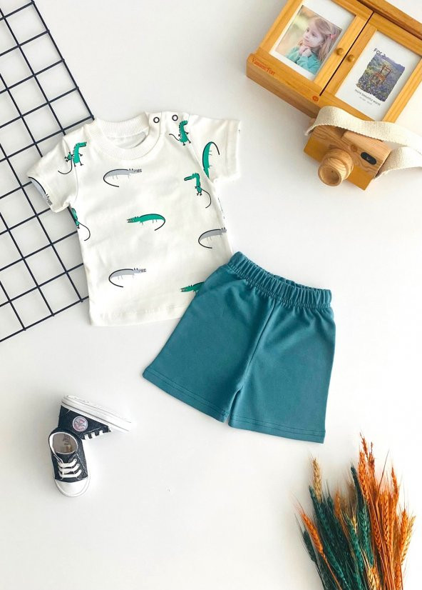 Neşeli Bebekler Timsah Desen Kısa Kollu Şortlu Takım Yeşil ürün görseli