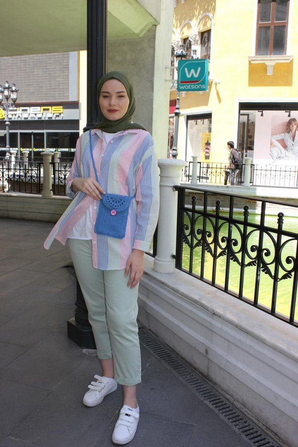 El Örgüsü Düğme Detaylı Mavi Çanta