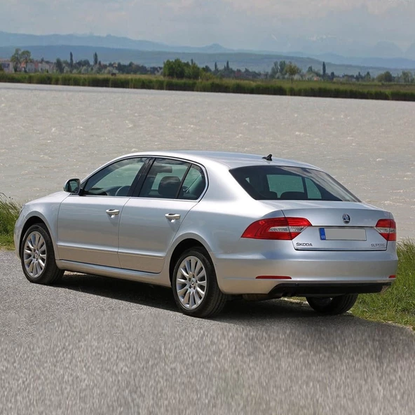 Skoda Superb 2 2014-2015 Arka Plaka Aydınlatma Lambası 5N0943021A - 2