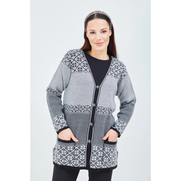 Fresh&Moda Kadın Siyah Beyaz  Desenli Triko Düğmeli Cepli Kışlık Anne Hırkası - 4