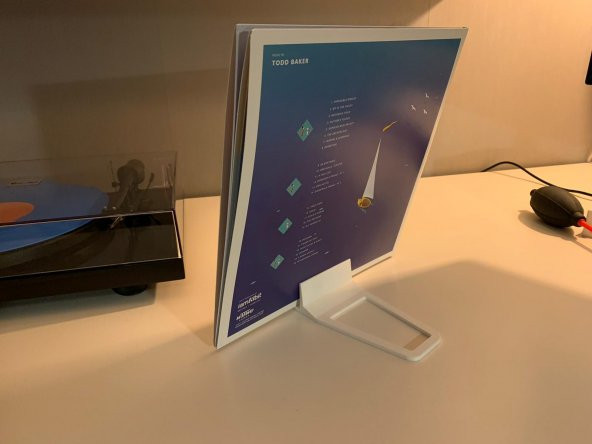 Plak / Vinil Teşhir Standı  Organik Plastikten Dekoratif Stand