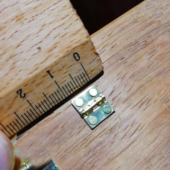 Mini Tavla Menteşe 24 Adet ve Çivileri Hobi Maket Model Kutu Sandık Aksesuar Küçük Menteşe - 8