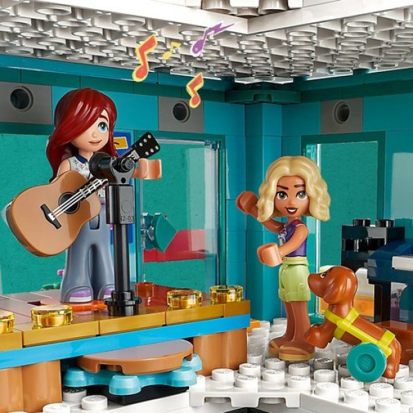 LEGO Friends 41748 Heartlake City Toplum Merkezi  (1.513 Parça) - Resim 5