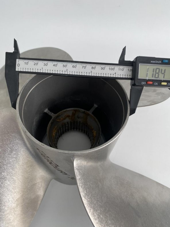 Mercury Bravo Three 4 Kanat Pervane 15.5x24P 8M8022420 - 7
