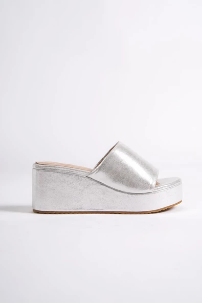 Queen Gümüş Simli Dolgu Topuklu Terlik - 2