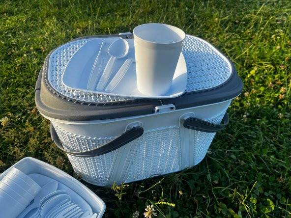 King Mop 32 Parça Piknik Seti ( Sepet + Çantalı Bardak,Çatal,Kaşık,Bıçak,Tabak Seti ) | 32 Piece Picnic Set - 3
