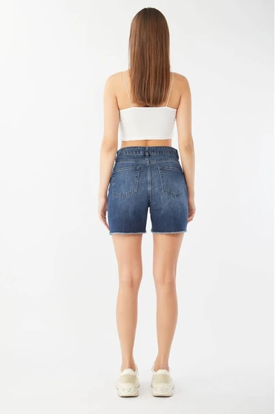 Kadın Paçası Kesik Jean Şort Koyu Mavi - Resim 5