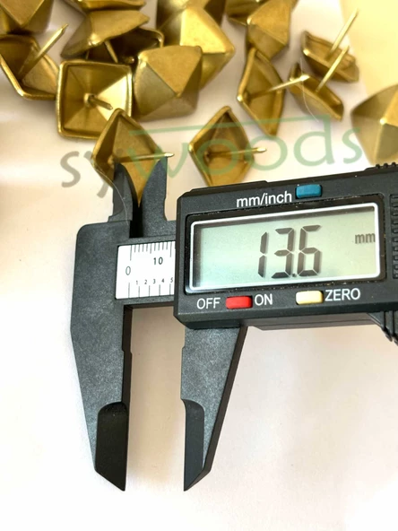 25 Adet 20 mm Piramit Sarı Kabara Raptiye Hobi Çivisi Koltuk Çanta Tasarım Aksesuar Süsü - 5