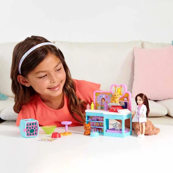 Barbie Chelsea Meslekleri Öğreniyor Veteriner Oyun Seti 4 Hayvan Figürü ve 18 Aksesuar - 7