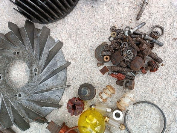 Piaggio Vespa Motorsiklet Motoru Çıkma Parça - 12