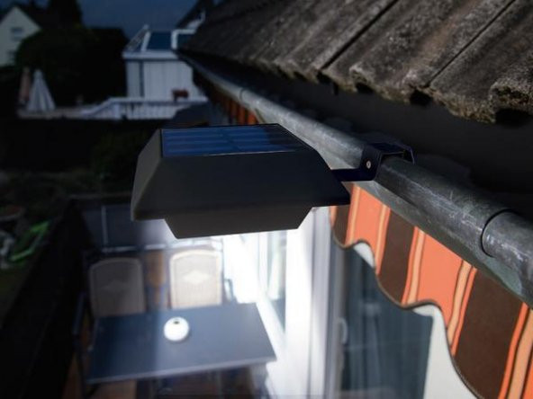 Güneş Enerjili Solar Şarjlı Balkon Duvar Oluk Lambası Işıldak Dekoratif Bahçe Fener - 4