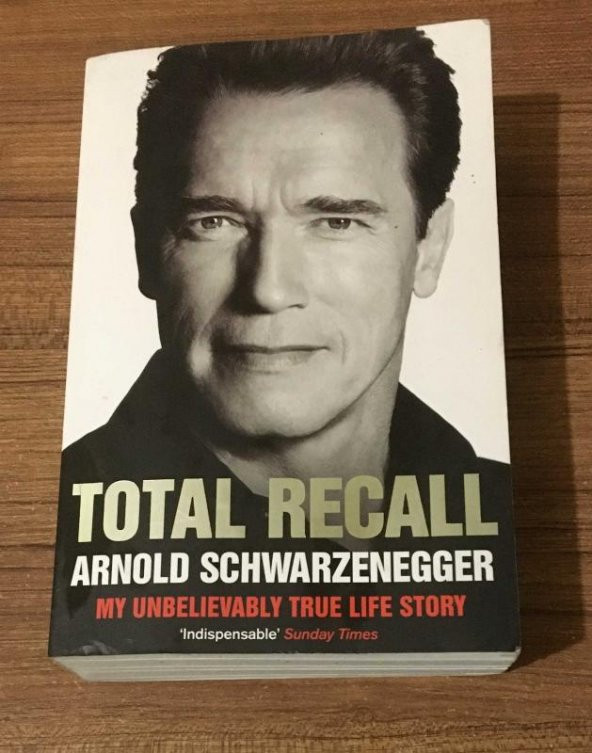 TOTAL RECALL -  ARNOLD SCHWARZENEGGER   ( İKİNCİ EL ÜRÜN )