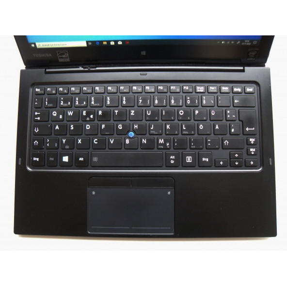 Toshiba Z20t-B-10Z İntel M-5Y51 8GB RAM 256GB SSD
