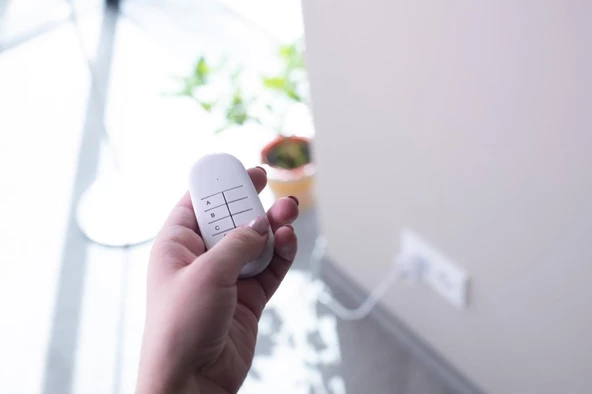 Brennenstuhl Yeni Nesil Comfort-Line Uzaktan Kumandalı 3 Soketli Priz - 3