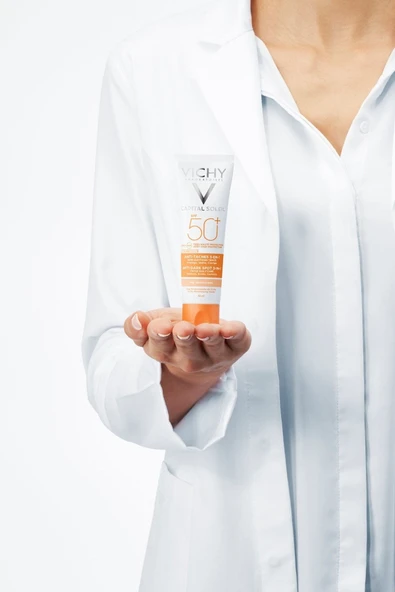 VICHY Capital Soleil Spf50 Anti-dark Spots 50 ml 3337875419802 - 2