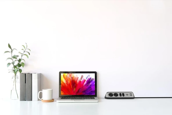 Brennenstuhl Estilo Mutfak ve Ofis İçin Çelik Yüzeyli Köşeli 4 Soketli 2 USB li 2 MT Uzatma Kablo - Resim 5