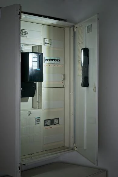 Brennenstuhl 1000+200 Lümen IP54 Lisanslı Şarj Edilebilir Led Fener - 4