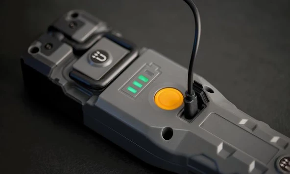 Brennenstuhl 1000+200 Lümen IP54 Lisanslı Şarj Edilebilir Led Fener - 6