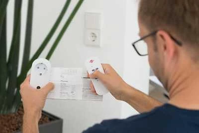 Brennenstuhl Comfort-Line Uzaktan Kumandalı 4 Adet Tekli Priz - 2