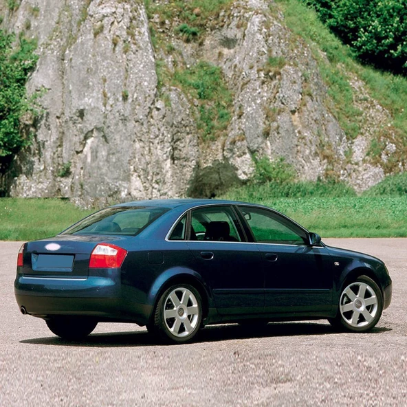 Audi A4 2002-2005 Ön Cam Sağ Fiskiye Memesi Isıtmalı 8J0955988G - 2