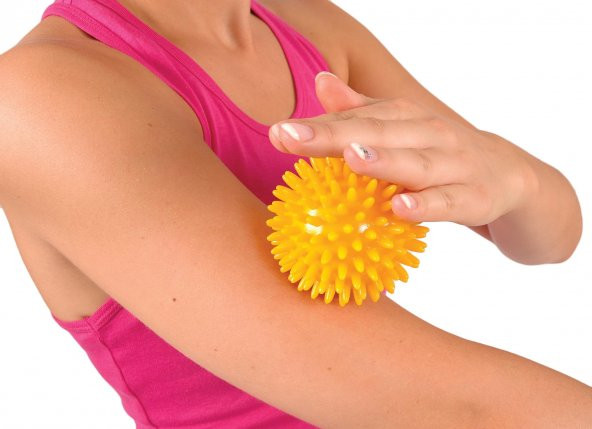 EL EGZERSİZ MASAJ VE DUYU TOPU , YUMUŞAK DİKENLİ TOP SARI RENK  8 CM