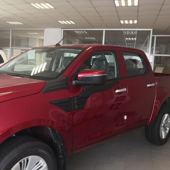 Isuzu D-Max 2021- Yarasa Yan Kapı Kaplama 6 Prç.