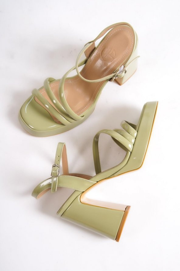 Modabuymus İbiza Yeşil Rugan Kalın Platform Topuklu Ayakkabı