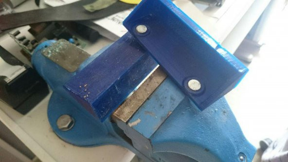 Irimo / Acesa / Bahco Mengene İçin Yumuşak Çeneler 80Mm Plastik Aparat - 3