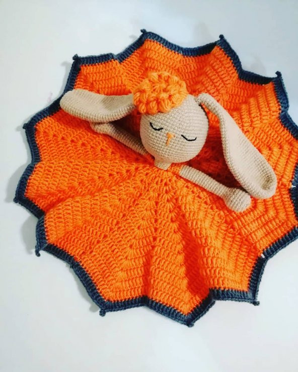 Süslü Tavşan Uyku Arkadaşı Amigurumi Organik Oyuncak - 1