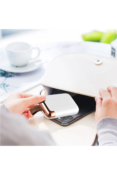 Katlanabilir Closed Box Masaüstü Cep Telefonu Tablet Standı Kaymaz Silikon Beyaz - Resim 2
