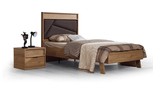 Karyola-Komodin Urlu 12084 Pablo Ceviz Renk Model Eskitme Malzeme İtinalı paket