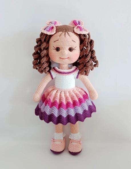 Festival Kıvırcık Saçlı Karnaval Bebek Amigurumi Organik Oyuncak