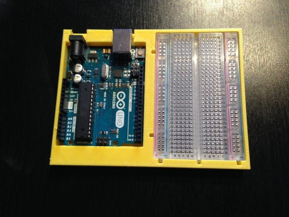 Arduino Ve Breadboard Desteği Plastik Aparat