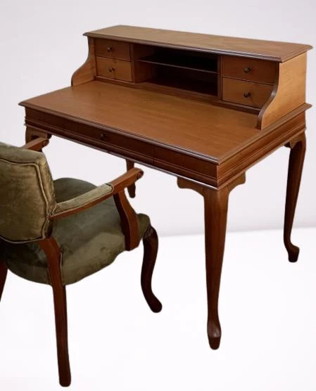 Çalışma Masa Klasik-Berjer 18205 ST Ceviz BabyFace Kumaş Aslan Ayak Eskitme Kulp