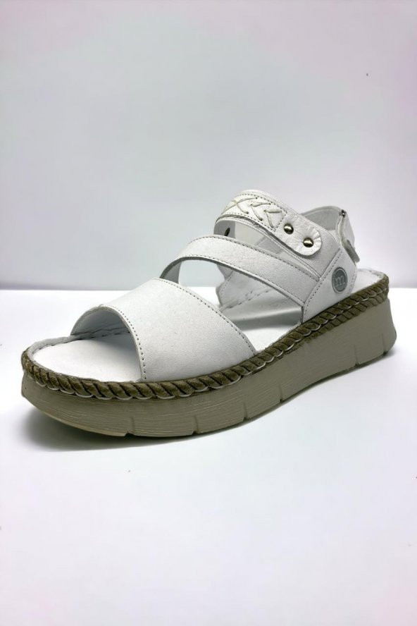 Mammamia D23YS-1205 Beyaz Kadın Sandalet