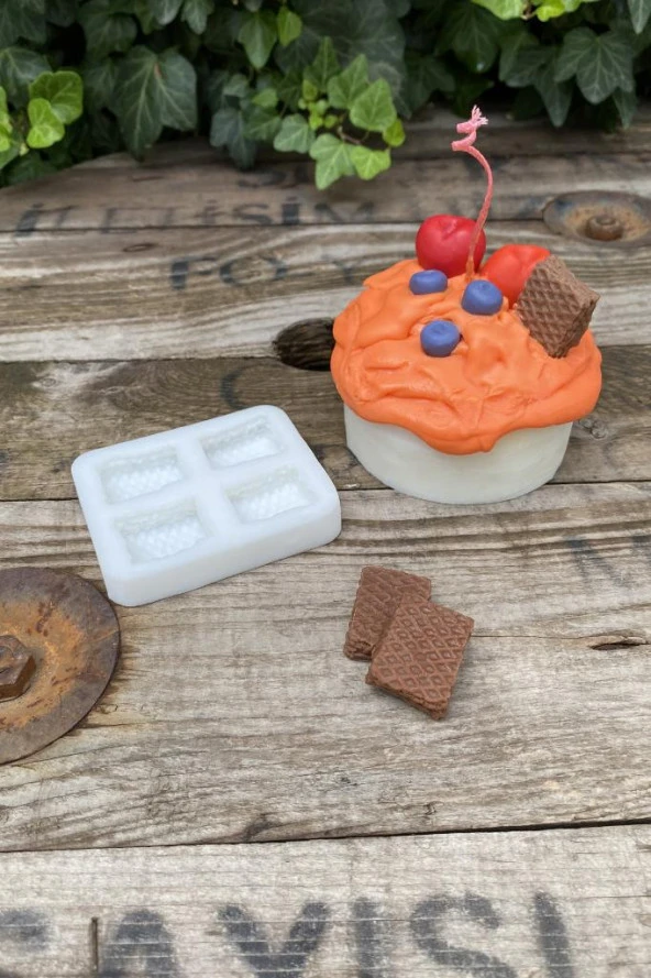 Gofret Yarım Dörtlü Mum Kalıbı ( Silikon ) 1 Adet - Resim 3