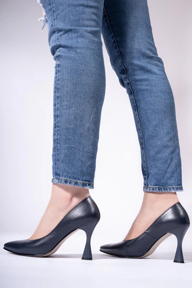 Hakiki Deri Kadın Sivri Burun Kadeh Topuk Stiletto Ayakkabı - Resim 11