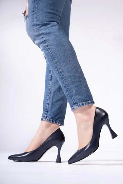 Hakiki Deri Kadın Sivri Burun Kadeh Topuk Stiletto Ayakkabı - Resim 9