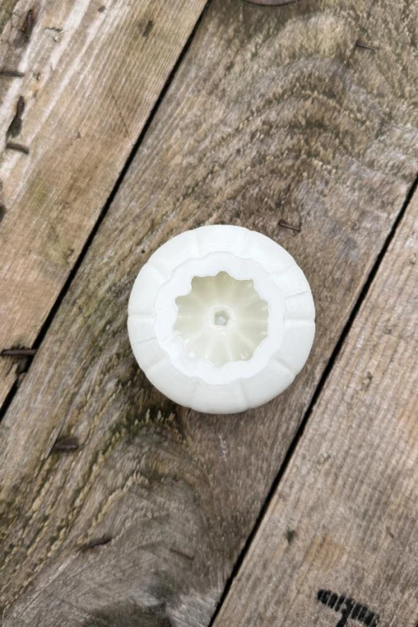 Munchkin Küçük Boy Mum Kalıbı (Silikon) (1 Adet) - Resim 3