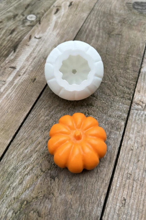 Munchkin Küçük Boy Mum Kalıbı (Silikon) (1 Adet) - Resim 5