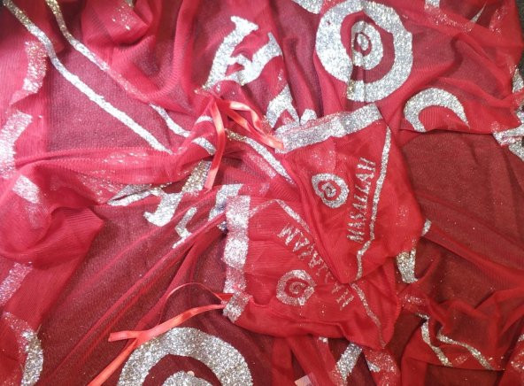 KINA DUVAĞI+ELDİVEN KIRMIZI ÜZERİ GÜMÜŞ MAŞALLAH YAZILI ürün görseli