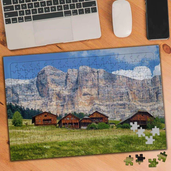 Ahşap Evler ve Dev Dağlar 240 Parça Puzzle Yapboz 74672
