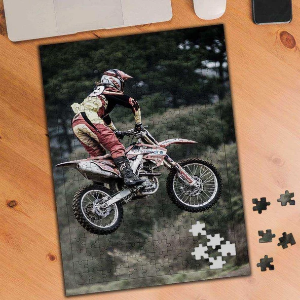 Motosiklet Yarışçısı  240 Parça Puzzle Yapboz-171156