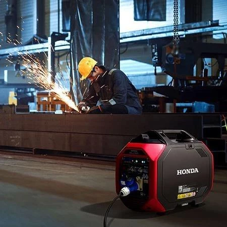 Honda EU 32i 3.2 kVA Taşınabilir Sessiz Benzinli Jeneratör - Resim 5